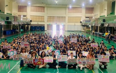 嘉義縣衛生局以創意話劇前進校園，推動無菸環境與大家醫計畫。（圖/嘉義縣政府提供）