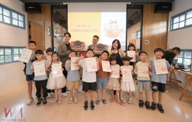 市政府文化局謝育哲局長與小導演們，及劉志濬導師手捧結業證書合影。（圖/嘉義市政府提供）