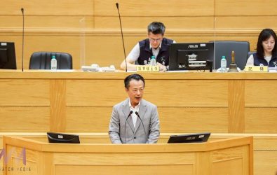 五星縣長翁章梁於嘉義縣議會第20屆第5次定期大會進行施政總報告。（圖/嘉義縣政府提供）
