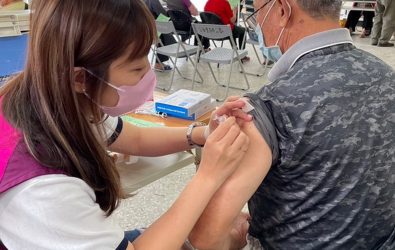 1140606-221-1121128-21-流感季節來臨預防併發重症 桃園衛生局籲長者幼兒高風險族群速打疫苗