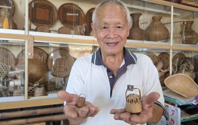 梅山竹編藝師劉明智發願重製21類185項竹編器物，留予後代見證先人生活軌跡。(圖／記者邱嘉琪攝)