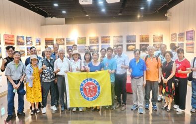 彰化縣YMCA萬象攝影研究社，從6月3日至17日在彰化美術館隆重呈現年度大作。（圖／記者周厚賢攝）