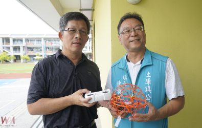由土庫鎮公所主辦，吸引來自鎮內八所國小共10支隊伍參與，26日在土庫國小熱烈登場。（圖／記者蘇榮泉攝）