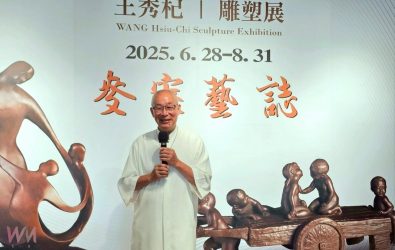 王秀杞老師為土生土長的雲林藝術家，其創作核心為「鋼鐵溫度中的柔性思維」，擅長將冷硬的金屬媒材轉化為富含情感的作品。（圖／記者蘇榮泉攝）