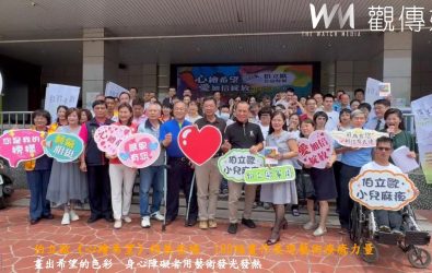 《心繪希望．愛加倍綻放》身心障礙者畫展，於二林鎮立圖書館藝文走廊展出，展出由16位學員歷時一年創作的190幅畫作。（記者陳雅芳攝）