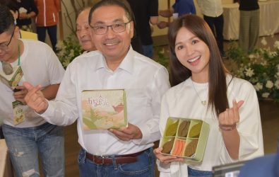 侯市長與代言人吳怡霈暖心推薦第12屆新北庇護禮