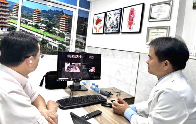 為讓旅外台商及持健保卡的外籍人士也能享有優質服務，秀傳醫療體系選定越南等東南亞地區作為先行據點，建立遠距診療轉診機制。（秀傳醫療提供）