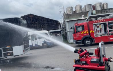電巴起火怎麼辦？員林客運聯手消防模擬火警應變