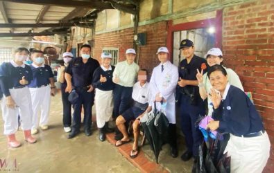 慈濟功德會師兄師姐蔡明進、高金鳳與洪玉秀組成關懷小隊前往訪視。（圖／記者蘇榮泉翻攝）