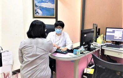 2-唐佑任醫師看診照片_0