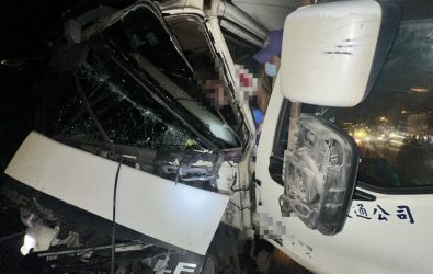 1140911-211平鎮國道車禍釀悲劇 大貨車駕駛搶救無效。