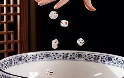 圖說1-雲朗觀光旗下飯店再現金門傳承逾三百年的「中秋搶狀元」，邀旅客同樂擲骰，體驗獨特民俗魅力。_雲朗觀光提供