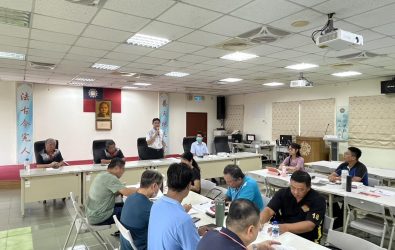 彰化縣榮民服務處進行「遠距居家照顧系統及長照訓練」，透過科技與人力結合，全天候守護獨居長輩安全。（彰化榮服處提供）