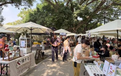 虎尾同心公園熱鬧開幕，由雲林縣政府與虎尾鎮魅力商圈共同策劃，集結超過40家在地品牌與特色店家，讓全民感受雲林人濃厚的全運氛圍與地方魅力。（圖／記者蘇榮泉攝）