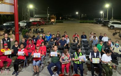 雲林縣救難協會於11月7日晚間在水林鄉溪墘村湖仔內北玄宮舉辦「炒米粉地方關懷餐會」。（圖／記者蘇榮泉攝）