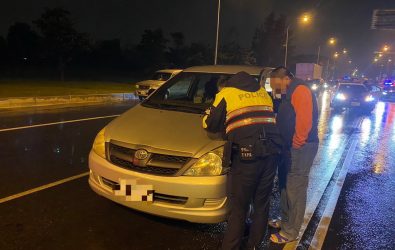 1141108-211安全至上！楊梅警「行人交通安全大執法」雙管齊下，宣導、取締並