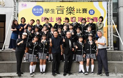 勵志中學口琴隊今奪全國學生音樂比賽，以《Symphony No.40》勇奪口琴合奏高中職組冠軍。（勵志中學提供）