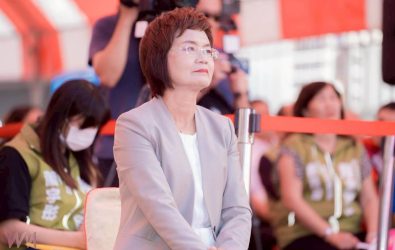 民進黨立委陳素月正式宣布參選彰化縣長，強調四次選舉票數穩過半，有信心贏回彰化，呼籲鄉親電話民調支持她。（記者者陳雅芳攝）