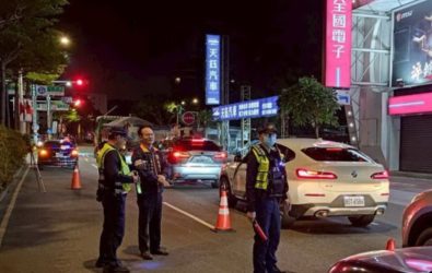 1141122-211桃園警引進唾液毒品快篩　毒駕無所遁形、一天抓到四件！