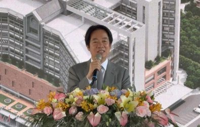 賴清德總統出席臺大醫院雲林分院虎尾院區「第二期醫療大樓及綜合大樓新建工程」動土典禮。（圖／記者蘇榮泉攝）