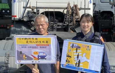 1141201-221大型車違規取締增六成 平鎮警解析視野盲區遏止重大事故。