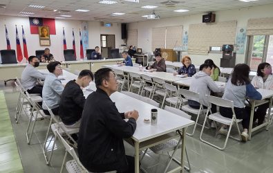 彰化縣榮民服務處邀請彰化地方法院刑事庭陳彥志法官，針對「個人資料保護暨公務倫理規範」進行專題講座。（彰化榮民服處提供）